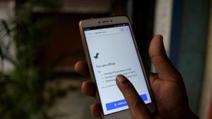 Mobile internet service providers were asked to suspend internet services for two days.(BACHCHAN KUMAR/HT PHOTO) Mobile internet service providers were asked to suspend internet services for two days.(BACHCHAN KUMAR/HT PHOTO)