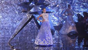 Suneet Varma brought a sense of fantasy to the India Couture Week 2018 runway on Friday.(Amal KS/HT Photo) Suneet Varma brought a sense of fantasy to the India Couture Week 2018 runway on Friday.(Amal KS/HT Photo)