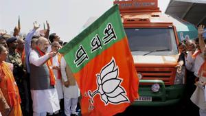 Bharatiya Janata Party President Amit Shah flags off “Gujarat Gaurav Yatra” ahead of forthcoming Assembly elections in Karamsad town of Anand district on Sunday.(PTI File Photo) Bharatiya Janata Party President Amit Shah flags off “Gujarat Gaurav Yatra” ahead of forthcoming Assembly elections in Karamsad town of Anand district on Sunday.(PTI File Photo)