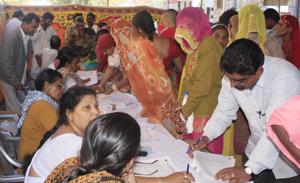 Pali district of western Rajasthan is at the bottom with 29.39% decrease on sterilisation, and the chief minister’s home district Jhalawar recorded 22.91% decline.(HTFile Photo) Pali district of western Rajasthan is at the bottom with 29.39% decrease on sterilisation, and the chief minister’s home district Jhalawar recorded 22.91% decline.(HTFile Photo)