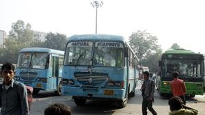 A file phot of Haryana Roadways buses in Gurugram. Experts say Gurugram needs anywhere between 1,000 to 2,000 buses against the 30-odd buses run by Haryana Roadways.(Manoj Kumar/ HT File) A file phot of Haryana Roadways buses in Gurugram. Experts say Gurugram needs anywhere between 1,000 to 2,000 buses against the 30-odd buses run by Haryana Roadways.(Manoj Kumar/ HT File)