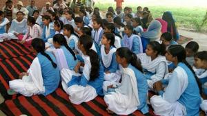 Girls traditionally wear henna during the week-long fast for Gauri Vrat which ended two days ago, claimed a local BJP MLA.(Representative photo) Girls traditionally wear henna during the week-long fast for Gauri Vrat which ended two days ago, claimed a local BJP MLA.(Representative photo)