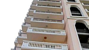 Gurmeet Kaur jumped off the balcony of her rented apartment at DLF Regal Gardens, on Tuesday.(HT Photo) Gurmeet Kaur jumped off the balcony of her rented apartment at DLF Regal Gardens, on Tuesday.(HT Photo)