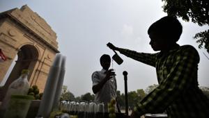 The samples of drinking water collected from 572 licensed water trolleys in the city have failed the safety parameters tests conducted by the North Delhi Municipal Corporation (NDMC).(REpresentative Photo/HT PHOTO) The samples of drinking water collected from 572 licensed water trolleys in the city have failed the safety parameters tests conducted by the North Delhi Municipal Corporation (NDMC).(REpresentative Photo/HT PHOTO)