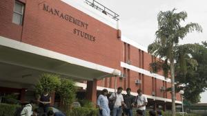Students at Faculty of Management Studies, University of Delhi, at FMS in Delhi.(HT File Phot) Students at Faculty of Management Studies, University of Delhi, at FMS in Delhi.(HT File Phot)