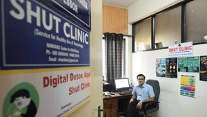 Dr Manoj Sharma at his SHUT clinic at NIMHANS in Bengaluru.(Arijit Sen/HT Photo) Dr Manoj Sharma at his SHUT clinic at NIMHANS in Bengaluru.(Arijit Sen/HT Photo)
