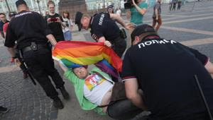 A demonstrator is detained by police during the LGBT community rally in central St. Petersburg, Russia August 4, 2018.(REUTERS) A demonstrator is detained by police during the LGBT community rally in central St. Petersburg, Russia August 4, 2018.(REUTERS)