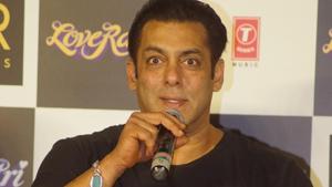 Actor Salman Khan at the trailer launch of his upcoming film Loveratri in Mumbai.(IANS) Actor Salman Khan at the trailer launch of his upcoming film Loveratri in Mumbai.(IANS)