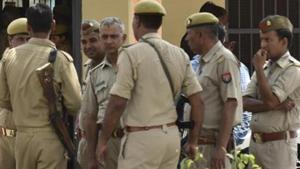 Uttar Pradesh police investigate the murders of a woman and her three daughters (photo is representative).(Virendra Singh Gosain/HT File Photo)