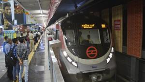 Commuters at Delhi Metro’s South Extension station on Monday, August 6, 2018. The station is a part of the newly opened Durgabai Deskhmukh South Campus-Lajpat Nagar section of the Pink Line.(Sanchit Khanna/HT PHOTO) Commuters at Delhi Metro’s South Extension station on Monday, August 6, 2018. The station is a part of the newly opened Durgabai Deskhmukh South Campus-Lajpat Nagar section of the Pink Line.(Sanchit Khanna/HT PHOTO)