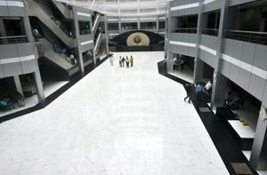 With only 37.28% attendance of Grade C and D employees, Mantralaya wore a deserted look on Tuesday.(Anshuman Poyrekar/HT Photo) With only 37.28% attendance of Grade C and D employees, Mantralaya wore a deserted look on Tuesday.(Anshuman Poyrekar/HT Photo)