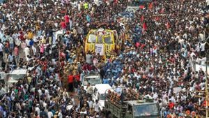 Chennai: People gather to pay their last respects to DMK chief M Karunanidhi as his cortege passes through the streets of Chennai on Wednesday, Aug 8, 2018. (PTI Photo) (PTI8_8_2018_000258A)(PTI) Chennai: People gather to pay their last respects to DMK chief M Karunanidhi as his cortege passes through the streets of Chennai on Wednesday, Aug 8, 2018. (PTI Photo) (PTI8_8_2018_000258A)(PTI)