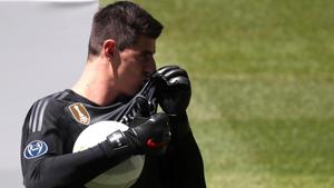 Real Madrid's Thibaut Courtois poses on the pitch during the presentation(REUTERS) Real Madrid's Thibaut Courtois poses on the pitch during the presentation(REUTERS)