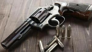 Police said Mamta Kumari was brought to Rohtak court from Karnal’s Naari Niketan by sub-inspector Narender Kumar for her testimony in a case when two motorcycle-borne assailants fired gunshots at them.(Shutterstock Image) Police said Mamta Kumari was brought to Rohtak court from Karnal’s Naari Niketan by sub-inspector Narender Kumar for her testimony in a case when two motorcycle-borne assailants fired gunshots at them.(Shutterstock Image)