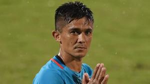 India's captain Sunil Chhetri (C) greets his team's supporters after winning the Hero Intercontinental Cup football match between India and Kenya, in Mumbai.(AFP) India's captain Sunil Chhetri (C) greets his team's supporters after winning the Hero Intercontinental Cup football match between India and Kenya, in Mumbai.(AFP)