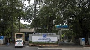 The IIT-Bombay in Mumbai is facing financial constraints.(Satish Bate/HT Photo) The IIT-Bombay in Mumbai is facing financial constraints.(Satish Bate/HT Photo)