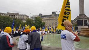 More than 2,500 pro-Khalistan supporters gathered to issue what the organiser, US-based Sikhs for Justice, called a “London declaration” to hold the “Referendum 2020”.(HT Photo) More than 2,500 pro-Khalistan supporters gathered to issue what the organiser, US-based Sikhs for Justice, called a “London declaration” to hold the “Referendum 2020”.(HT Photo)