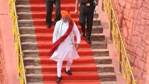 Prime Minister Narendra Modi’s Independence Day 2018 style is a masterclass in festive Indian dressing.(HT Photo) Prime Minister Narendra Modi’s Independence Day 2018 style is a masterclass in festive Indian dressing.(HT Photo)