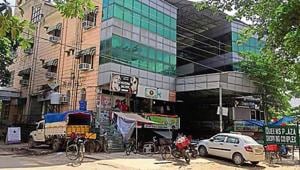 It has been alleged that the borewell in the shopping complex is illegal. However, the owner claims it was set up before 2011.(HT Photo) It has been alleged that the borewell in the shopping complex is illegal. However, the owner claims it was set up before 2011.(HT Photo)