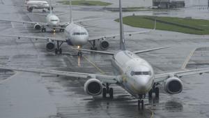 The Chatrapati International Airport in Mumbai(Satish Bate/HT File Photo) The Chatrapati International Airport in Mumbai(Satish Bate/HT File Photo)