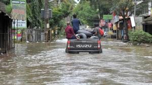 Heavy rainfall led to massive floods in Kerala leaving thousands homeless and disrupting all transport services including rail, road and air. Nearly 2 lakh people have been shifted to over 1,500 camps so far.(AFP) Heavy rainfall led to massive floods in Kerala leaving thousands homeless and disrupting all transport services including rail, road and air. Nearly 2 lakh people have been shifted to over 1,500 camps so far.(AFP)