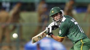 Pakistan's Nasir Jamshed plays a shot against New Zealand during their Twenty20 World Cup cricket match in Pallekele September 23, 2012.(Reuters) Pakistan's Nasir Jamshed plays a shot against New Zealand during their Twenty20 World Cup cricket match in Pallekele September 23, 2012.(Reuters)