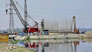 Another 70 borewells will increase the production of drinking water by 15 million gallons a day.(HT File Photo) Another 70 borewells will increase the production of drinking water by 15 million gallons a day.(HT File Photo)