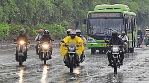 Rainfall brought down the maximum temperature of the day to 33°C, a notch below the season’s average.(HT Photo) Rainfall brought down the maximum temperature of the day to 33°C, a notch below the season’s average.(HT Photo)