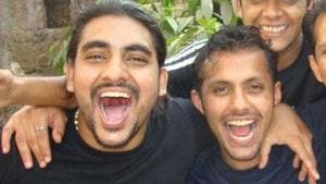 In October 20, 2011 Keenan Santos and Reuben Fernandez were attacked outside a popular eatery in Amboli when they tried to shield their female friends from a group of eve-teasers. In October 20, 2011 Keenan Santos and Reuben Fernandez were attacked outside a popular eatery in Amboli when they tried to shield their female friends from a group of eve-teasers.