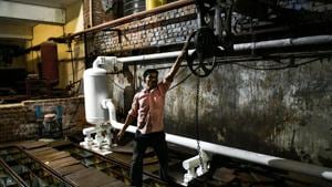 The Bawana Industrial Area has a total of 16,350 plots, of which around 12,000 are functional factory units. The industrial area was set up by the DSIIDC following a Supreme Court order of 2004 which called for relocation of small-scale industries that were running in residential areas to outer Delhi’s Bawana and Narela.(AFP/Picture for representation) The Bawana Industrial Area has a total of 16,350 plots, of which around 12,000 are functional factory units. The industrial area was set up by the DSIIDC following a Supreme Court order of 2004 which called for relocation of small-scale industries that were running in residential areas to outer Delhi’s Bawana and Narela.(AFP/Picture for representation)
