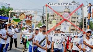 Students and staff of Zoological Survey of India participate in an awareness rally ahead of World Environment Day in Kolkata on Monday, June 04, 2018.(PTI File Photo) Students and staff of Zoological Survey of India participate in an awareness rally ahead of World Environment Day in Kolkata on Monday, June 04, 2018.(PTI File Photo)