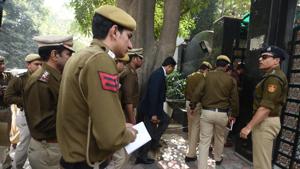 In the plea, the Delhi Police have been accused of “selectively leaking” excerpts of the chargesheet to the media on August 13 “to assassinate the character of the persons mentioned in the chargesheet”, especially chief minister Arvind Kejriwal and his deputy Manish Sisodia.(Sonu Mehta/HT PHOTO) In the plea, the Delhi Police have been accused of “selectively leaking” excerpts of the chargesheet to the media on August 13 “to assassinate the character of the persons mentioned in the chargesheet”, especially chief minister Arvind Kejriwal and his deputy Manish Sisodia.(Sonu Mehta/HT PHOTO)