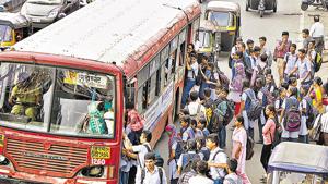 The existing PMPML fleet of 2,097 buses, including 697 buses on contract, with frequent breakdowns, is short by at least 1,000 buses.(HT Photo) The existing PMPML fleet of 2,097 buses, including 697 buses on contract, with frequent breakdowns, is short by at least 1,000 buses.(HT Photo)
