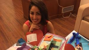 Bollywood actor Yami Gautam has a die-hard fan in Kolkata, who has tattooed her name on his arm. Bollywood actor Yami Gautam has a die-hard fan in Kolkata, who has tattooed her name on his arm.