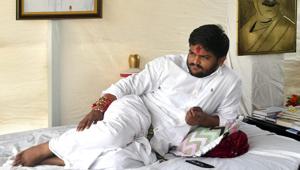 The case was registered in April last year after Vastral BJP corporator Paresh Patel complained that Hardik Patel and his supporters created ruckus outside his house and burnt a BJP flag.(PTI)