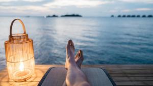 People with shorter vacations worked more and slept lesser than those who took longer vacations, which took a toll on their health and affected their life span.(Unsplash) People with shorter vacations worked more and slept lesser than those who took longer vacations, which took a toll on their health and affected their life span.(Unsplash)