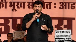 Delhi BJP chief Manoj Tiwari alleged that AAP feels that Atishi’s caste surname might be “politically damaging”, and hence, she was “compelled” to drop it.(HT File Photo) Delhi BJP chief Manoj Tiwari alleged that AAP feels that Atishi’s caste surname might be “politically damaging”, and hence, she was “compelled” to drop it.(HT File Photo)