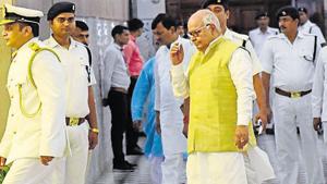 Uttar Pradesh assembly speaker Hriday Narayan Dixit outside the house on Tuesday, August 28, 2018.(Subhankar Chakraborty/HT PHOTO) Uttar Pradesh assembly speaker Hriday Narayan Dixit outside the house on Tuesday, August 28, 2018.(Subhankar Chakraborty/HT PHOTO)