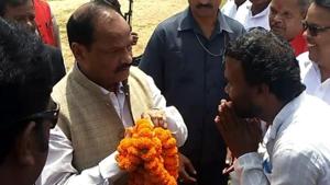 Jjarkhand chief minister Raghuabr Das chaired meetings of the party workers of Palamu and south Chhotanagpur divisions in Latehar and Ranchi on Wednesday.(HT Photo) Jjarkhand chief minister Raghuabr Das chaired meetings of the party workers of Palamu and south Chhotanagpur divisions in Latehar and Ranchi on Wednesday.(HT Photo)