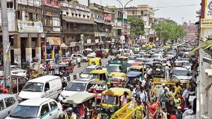The Delhi government has decided to restrict motorised vehicles between 9am and 9pm.(Sanchit Khanna/HT) The Delhi government has decided to restrict motorised vehicles between 9am and 9pm.(Sanchit Khanna/HT)