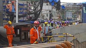Tunnel work on the Metro 3 project is being conducted below two Parsi fire temples.(HT Photo) Tunnel work on the Metro 3 project is being conducted below two Parsi fire temples.(HT Photo)