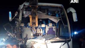 A man was killed and 30 others injured when a bus carrying a team of doctors met with an accident at Kedgaon bypass near Ahmednagar in the wee hours of Saturday.(ANI/Twitter) A man was killed and 30 others injured when a bus carrying a team of doctors met with an accident at Kedgaon bypass near Ahmednagar in the wee hours of Saturday.(ANI/Twitter)