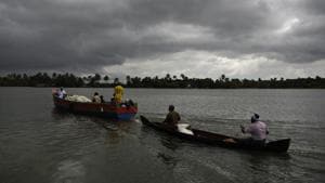 Flood-affected people who had taken refuge in relief camps return to their houses in boats in Kuttanad, Alappuzha.(AP File Photo) Flood-affected people who had taken refuge in relief camps return to their houses in boats in Kuttanad, Alappuzha.(AP File Photo)