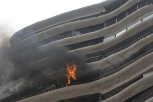 Mumbai, India - August 22, 2018: Fire breaks out at Crystal tower at Parel in Mumbai, India, on Wednesday, August 22, 2018. (Photo by Pratik Chorge/Hindustan Times)(Pratik Chorge/HT Photo) Mumbai, India - August 22, 2018: Fire breaks out at Crystal tower at Parel in Mumbai, India, on Wednesday, August 22, 2018. (Photo by Pratik Chorge/Hindustan Times)(Pratik Chorge/HT Photo)