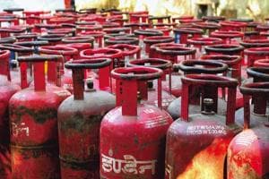 According to officials, more than one-third of the beneficiaries have not turned up for a refill in UP after free LPG connections were given to them.(Mint) According to officials, more than one-third of the beneficiaries have not turned up for a refill in UP after free LPG connections were given to them.(Mint)