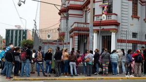 The quake knocked down power cables, leaving the areas of Puertas Negras, Guano and Chunchi without electricity.(AFP) The quake knocked down power cables, leaving the areas of Puertas Negras, Guano and Chunchi without electricity.(AFP)