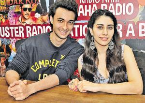 Actor Aayush Sharma and Warina Hussain at HT House , Lucknow.(Dheeraj Dhawan/HT Photo) Actor Aayush Sharma and Warina Hussain at HT House , Lucknow.(Dheeraj Dhawan/HT Photo)