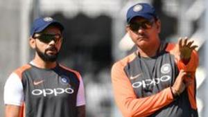 India captain Virat Kohli (left) decided to hand Hanuma Vihari a Test debut going into the fifth Test against England at the Oval.(AFP) India captain Virat Kohli (left) decided to hand Hanuma Vihari a Test debut going into the fifth Test against England at the Oval.(AFP)