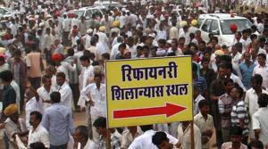 File photo of the foundation laying ceremony of the oil refinery at Pachpadra, Rajasthan. The BJP and the Congress held rallies in the town in early September, 2018, as the state gears up for assembly elections.(HT File Photo) File photo of the foundation laying ceremony of the oil refinery at Pachpadra, Rajasthan. The BJP and the Congress held rallies in the town in early September, 2018, as the state gears up for assembly elections.(HT File Photo)