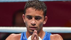 Amit Panghal gestures after winning the gold medal in boxing at the Asian Games 2018.(PTI) Amit Panghal gestures after winning the gold medal in boxing at the Asian Games 2018.(PTI)